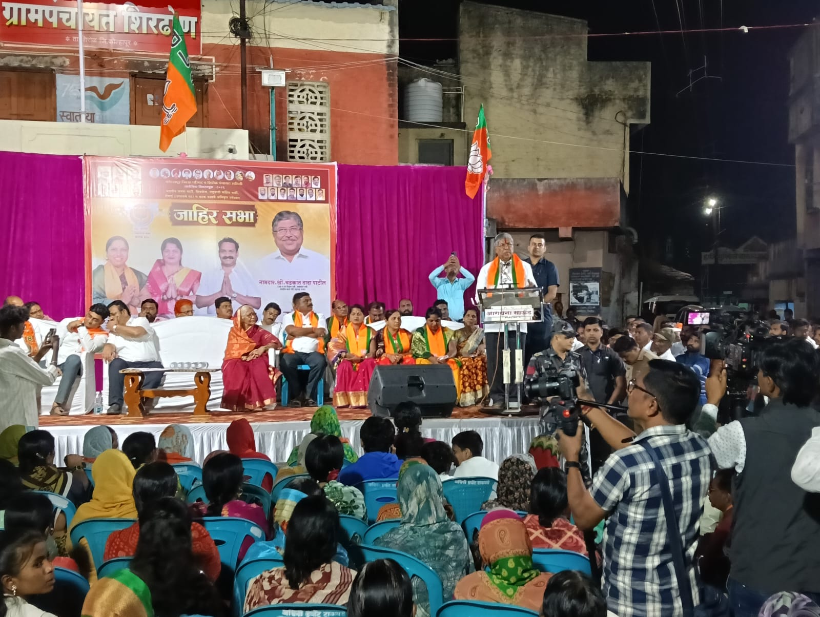 I will not let there be any shortage of funds for the Yadrav constituency